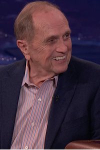 Conan – S01E1061 – Bob Newhart/Tom Segura/Sheryl Crow