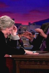 Conan – S01E1119 – Kathy Bates/Louie Anderson/Tune-Yards