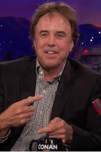 Conan – S01E1179 – Kevin Nealon/Yvonne Strahovski/Allen Strickland Williams