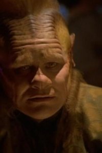 Star Trek: Voyager – S03E13 – Fair Trade