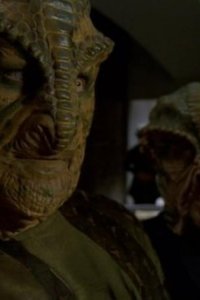 Star Trek: Voyager – S03E23 – Distant Origin