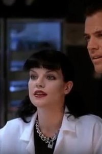 JAG – S08E20 – Ice Queen