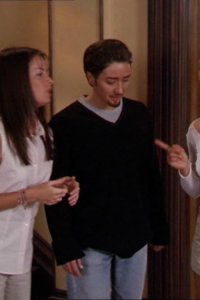 Charmed – S02E05 – She’s a Man, Baby, a Man!