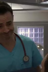 Holby City – S17E36 – The Children of Lovers
