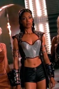 Cleopatra 2525 – S02E14 – The Voice