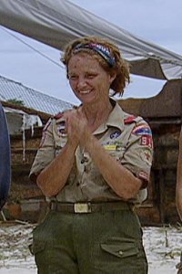Survivor – S07E10 – Swimming with Sharks