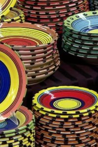 How It’s Made – S19E09 – Dinnerware/Air Brake Tanks/Frosted Cereal/Fossils