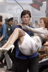 Smallville – S08E02 – Plastique