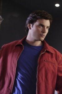 Smallville – S08E15 – Infamous