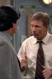 George Lopez – S02E18 – Profiles in Courage