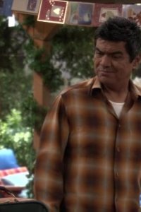 George Lopez – S05E11 – George Is Being Elfish and Christ-misses His Family