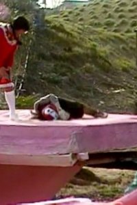 Most Extreme Elimination Challenge – S02E03 – Cable TV Workers vs. White House Employees
