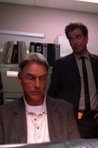 NCIS: Naval Criminal Investigative Service – S01E07 – Sub Rosa