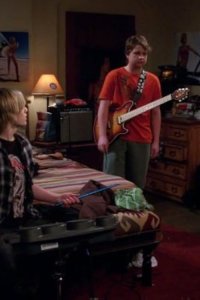 Two and a Half Men – S07E19 – Keith Moon Is Vomiting in His Grave