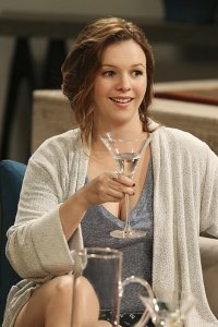 Two and a Half Men – S11E02 – I Think I Banged Lucille Ball
