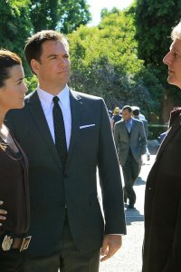 NCIS: Naval Criminal Investigative Service – S10E01 – Extreme Prejudice