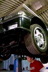 Wheeler Dealers – S06E19 – BMW M3 Part 1