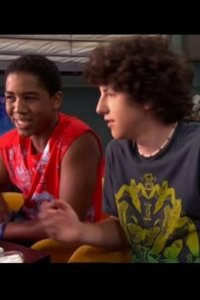 Zoey 101 – S02E06 – Broadcast Views