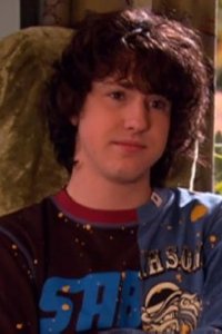 Zoey 101 – S03E22 – Logan Gets Cut Off