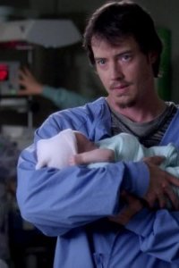 Grey’s Anatomy – S03E25 – Didn’t We Almost Have It All?