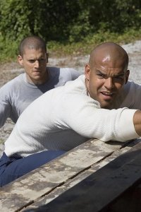 Prison Break – S02E01 – Manhunt
