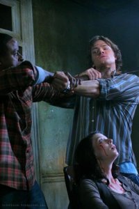 Supernatural – S02E03 – Bloodlust