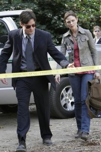Bones – S02E13 – The Girl in the Gator