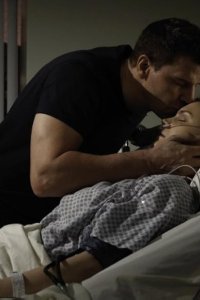 Bones – S08E15 – The Shot in the Dark