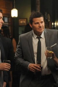 Bones – S09E03 – El Carnicero en el Coche