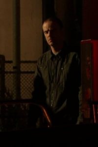 Brotherhood – S02E05 – Dear Landlord 1:3-4