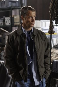 Eureka – S03E09 – Welcome Back, Carter