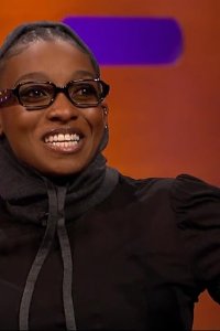 The Graham Norton Show – S33E05 – Kim Kardashian/Sarah Paulson/Rachel Zegler/Bryan Cranston/Little Simz
