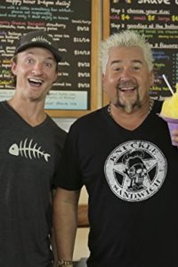 Diners, Drive-ins and Dives – S26E15 – From Spicy to Icy