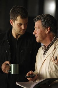 Fringe – S02E01 – A New Day in the Old Town