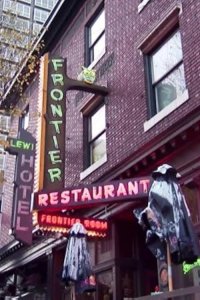 Man v. Food – S01E12 – Seattle