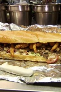 Man v. Food – S02E07 – Sarasota, FL