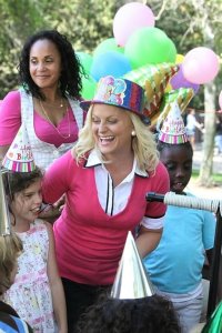 Parks and Recreation – S02E01 – Pawnee Zoo
