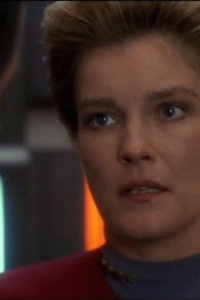 Star Trek: Voyager – S02E14 – Alliances
