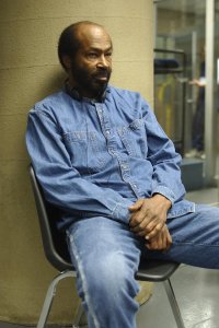 Oz – S04E10 – Conversions