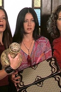 Charmed – S02E22 – Be Careful What You Witch For