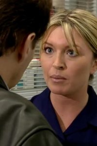 Holby City – S03E30 – The Road Less Travelled