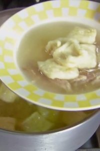 Good Eats – S13E18 – American Classics 7: Don’t Be Chicken of Dumplings
