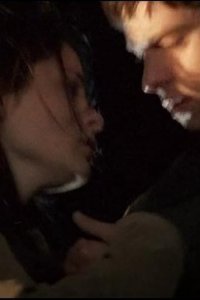 Roswell – S03E15 – Who Died and Made You King?