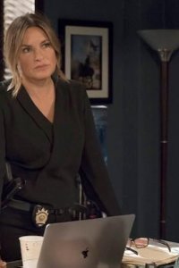 Law & Order: Special Victims Unit – S21E05 – At Midnight in Manhattan