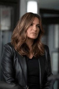 Law & Order: Special Victims Unit – S23E22 – A Final Call at Forlini’s Bar