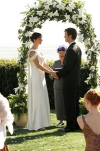 Six Feet Under – S05E01 – A Coat of White Primer