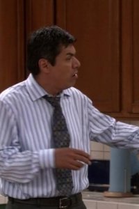 George Lopez – S04E03 – George of the Rings