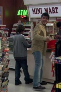 George Lopez – S05E22 – It’s a Cliffhanger, by George