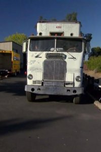 MythBusters – S09E10 – Planes, Trains and Automobiles Special