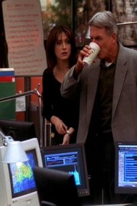 NCIS: Naval Criminal Investigative Service – S01E05 – The Curse